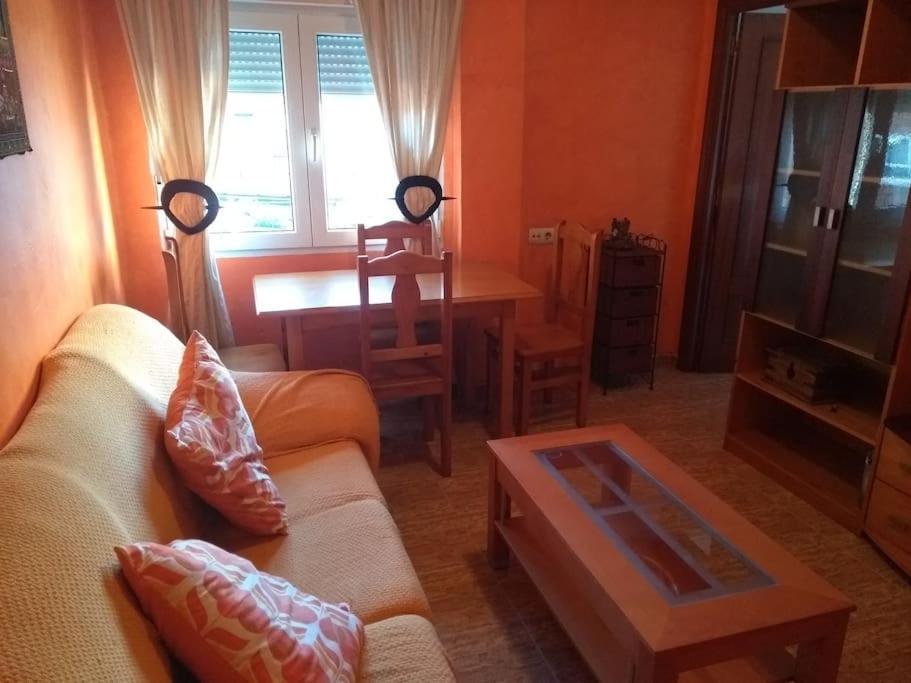 Apartamento Aviles, Centro Ciudad מראה חיצוני תמונה